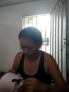 marinita13 online show from 11/19/25, 04:07