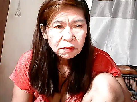 Snapshot of Hottestsexxy_Elynnn chatting on 10/29/25, 06:37 Hottestsexxy Elynnn online show from 10/29/25, 06:37