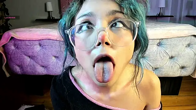 TerumiKitty online show from 10/11/25, 10:52