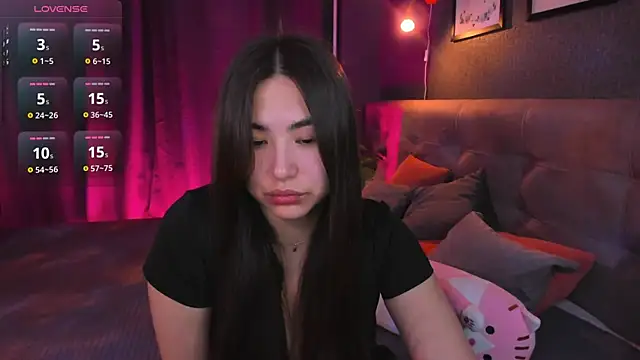 Megan Williamms online show from 11/12/25, 12:33