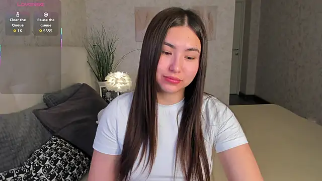 Megan Williamms online show from 11/22/25, 09:19