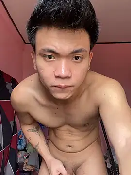 Snapshot of JerichoGutierez chatting on 10/17/25, 04:48 JerichoGutierez online show from 10/17/25, 04:48