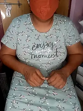 Jessi 25 online show from 10/16/25, 07:37