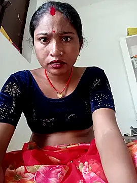 Snapshot of Payal-0143 chatting on 09/11/25, 11:10 Payal-0143 online show from 09/11/25, 11:10