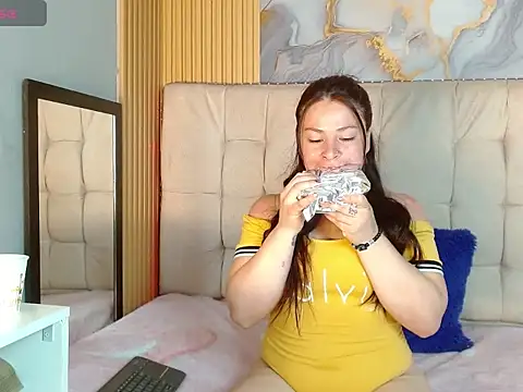 Snapshot of miadoll303av chatting on 10/16/25, 01:12 miadoll303av online show from 10/16/25, 01:12