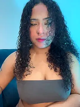 Snapshot of Kass_1 chatting on 10/28/25, 01:20 Kass 1 online show from 10/28/25, 01:20