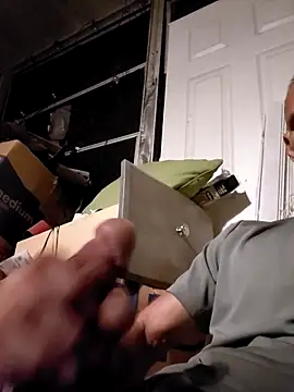 Hungwell1515 online show from 10/11/25, 10:47