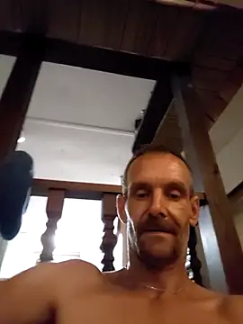 Hungwell1515 online show from 10/19/25, 02:12