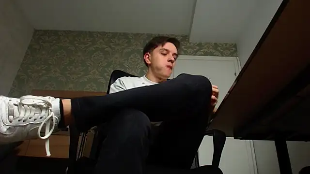 FelixStarkk online show from 11/08/25, 05:40