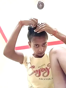 Saniye-143 online show from 09/18/25, 02:57