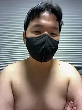 Snapshot of wolfdogwip chatting on 10/31/25, 01:23 wolfdogwip online show from 10/31/25, 01:23