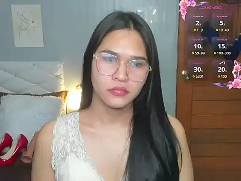 Snapshot of AlianaBlair chatting on 10/11/25, 02:37 AlianaBlair online show from 10/11/25, 02:37