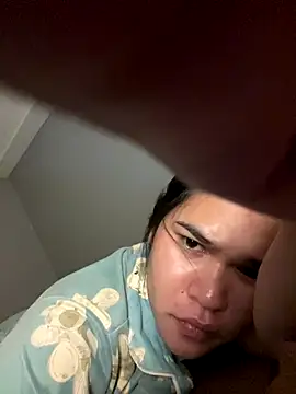 Snapshot of AlianaBlair chatting on 11/05/25, 06:19 AlianaBlair online show from 11/05/25, 06:19