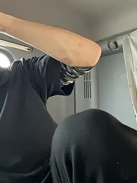 otouhu76 online show from 11/05/25, 04:34