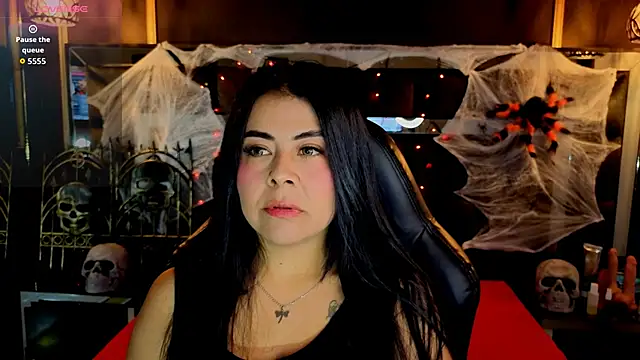 Snapshot of Aniajoness_ chatting on 10/15/25, 04:01 Aniajoness online show from 10/15/25, 04:01