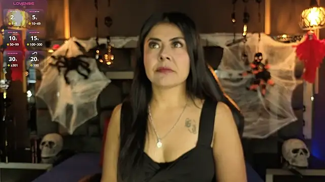 Snapshot of Aniajoness_ chatting on 10/21/25, 01:28 Aniajoness online show from 10/21/25, 01:28