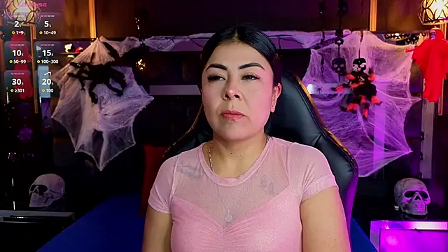 Snapshot of Aniajoness_ chatting on 10/23/25, 04:01 Aniajoness online show from 10/23/25, 04:01