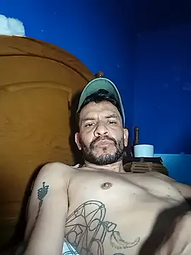 Snapshot of ValidManhood chatting on 09/25/25, 08:40 ValidManhood online show from 09/25/25, 08:40