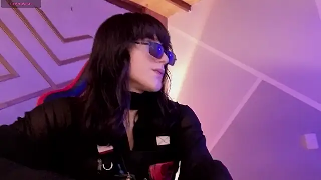 devils cry online show from 10/23/25, 03:28