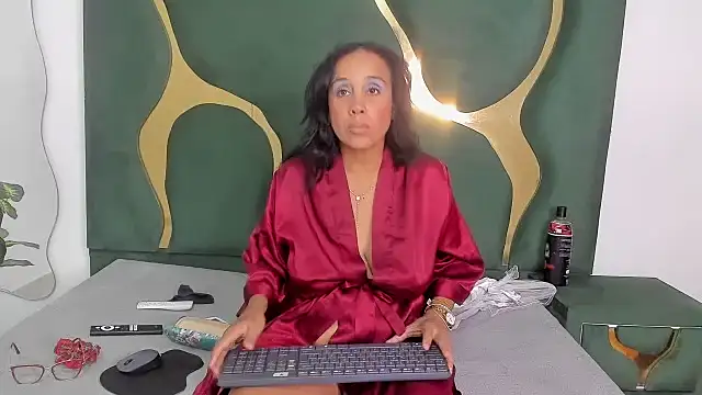 perlaasm online show from 10/26/25, 02:12