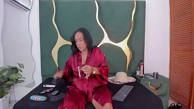 perlaasm online show from 10/29/25, 01:02