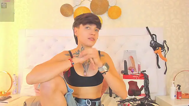 Snapshot of b3k_afrodict chatting on 11/13/25, 03:38 b3k afrodict online show from 11/13/25, 03:38