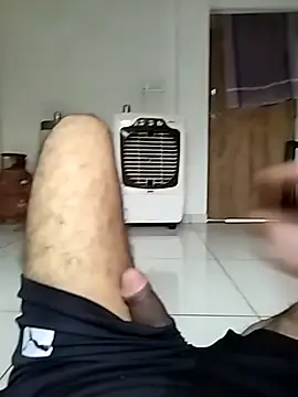 dhruve2010 online show from 09/20/25, 09:10