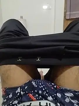 dhruve2010 online show from 11/03/25, 05:25