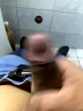 lDarkGreyl online show from 10/17/25, 09:28