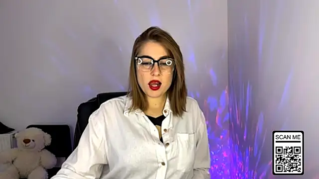 Snapshot of Ruthless_111 chatting on 10/24/25, 02:02 Ruthless 111 online show from 10/24/25, 02:02