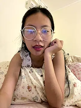 Lil-Gi online show from 11/08/25, 05:01