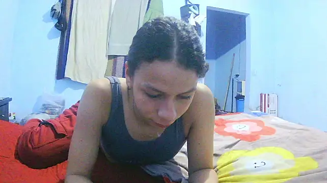 Snapshot of Tania_Gate chatting on 09/15/25, 03:28 Tania Gate online show from 09/15/25, 03:28