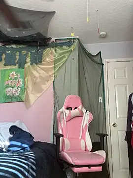 Odinaniix online show from 11/05/25, 03:45