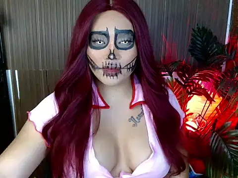 Snapshot of its_Kyra chatting on 10/30/25, 04:52 its Kyra online show from 10/30/25, 04:52