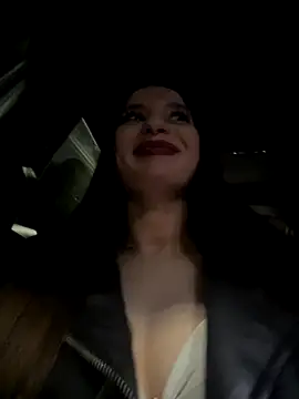 Anyssia online show from 10/14/25, 10:32