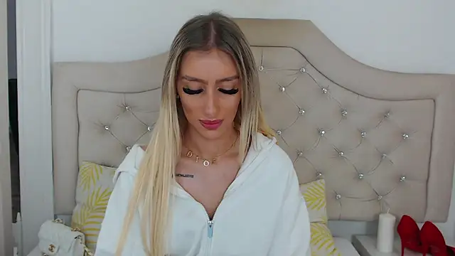 NatalieSensual online show from 11/23/25, 10:48