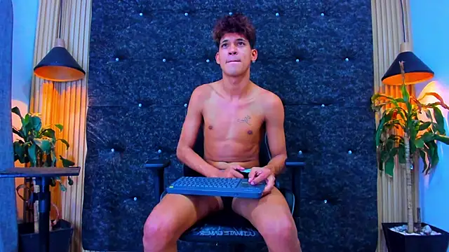 Stronger sexy online show from 10/03/25, 07:55