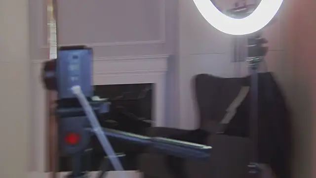 MarilynNova online show from 10/24/25, 04:20