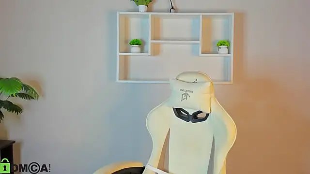 Allice Cox online show from 10/21/25, 01:17