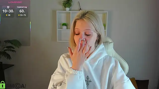 Allice Cox online show from 10/24/25, 01:03