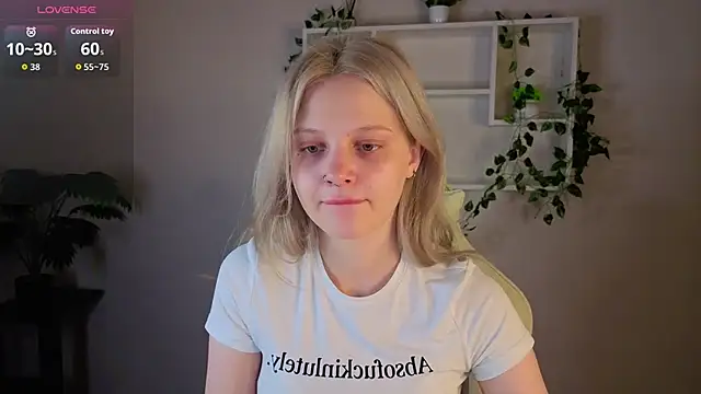 Allice Cox online show from 11/18/25, 11:37