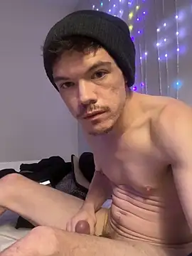 SalemStratton online show from 11/08/25, 04:51