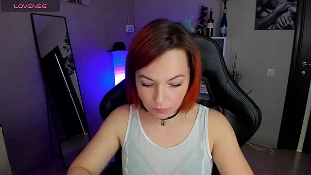 Serena Woods online show from 09/24/25, 08:50
