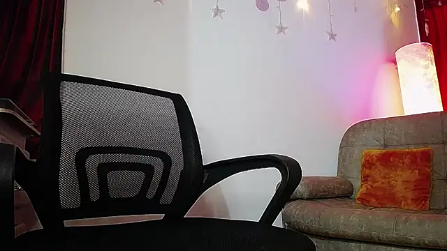 Noha Lux online show from 09/29/25, 12:32