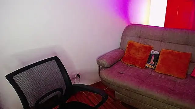 Noha Lux online show from 09/30/25, 12:43