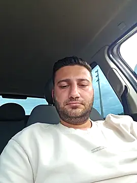 Snapshot of izmirgenc chatting on 10/03/25, 08:33 izmirgenc online show from 10/03/25, 08:33