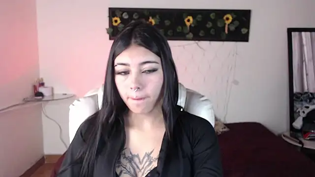 Snapshot of gabriella_live chatting on 09/25/25, 07:28 gabriella live online show from 09/25/25, 07:28