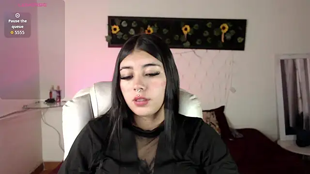 Snapshot of gabriella_live chatting on 10/02/25, 07:32 gabriella live online show from 10/02/25, 07:32