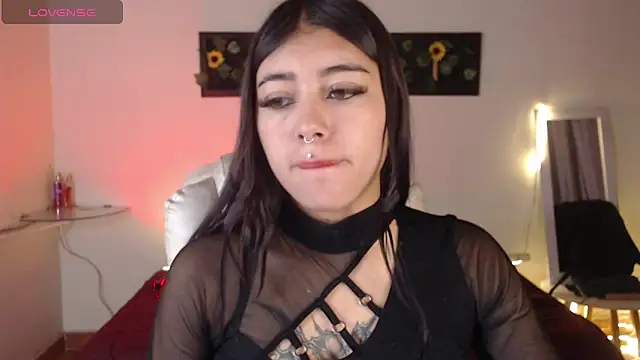 Snapshot of gabriella_live chatting on 10/20/25, 05:02 gabriella live online show from 10/20/25, 05:02