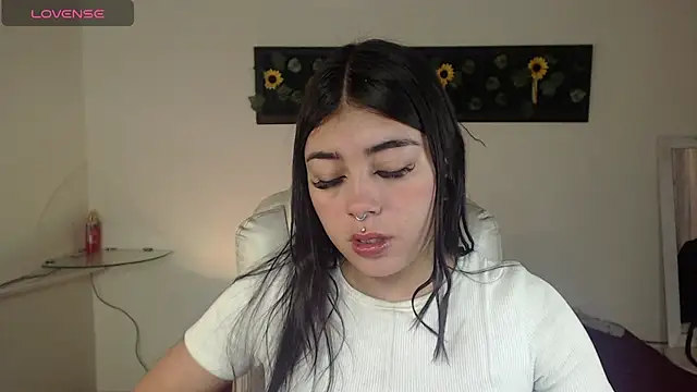 Snapshot of gabriella_live chatting on 11/11/25, 02:28 gabriella live online show from 11/11/25, 02:28